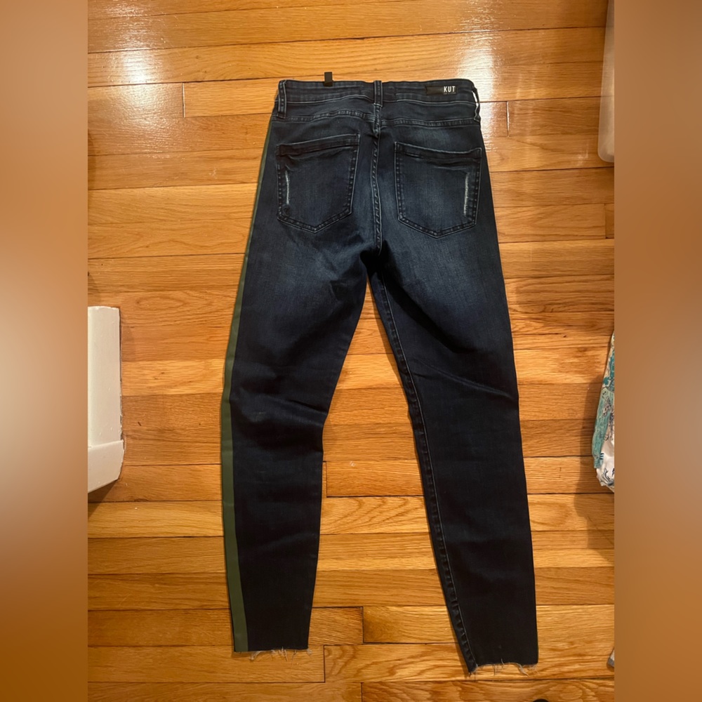 Jeans - Picture 3 of 5